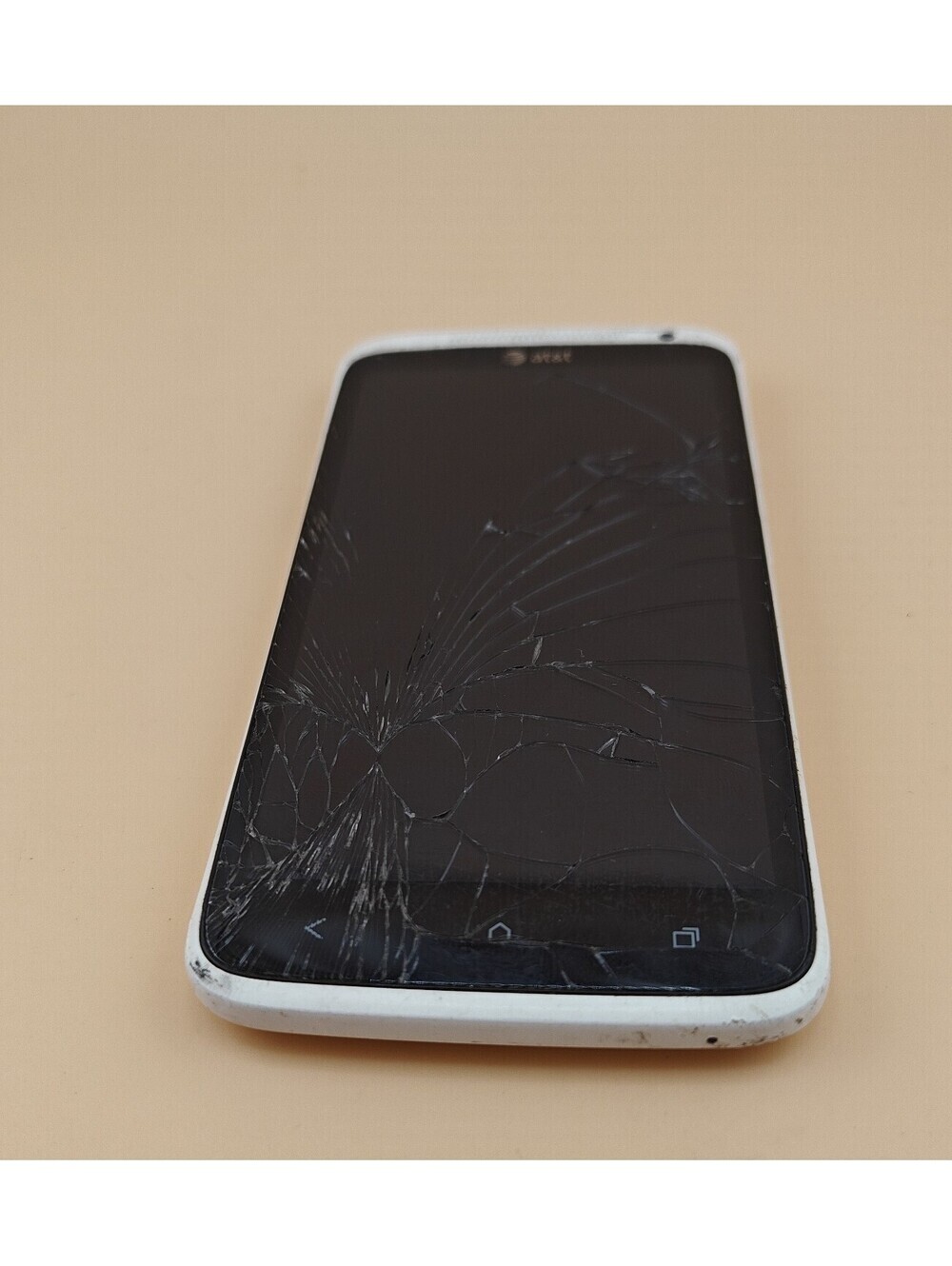 HTC One X 16GB White Cracked Screen Charging Issue Phone For Parts/Repair